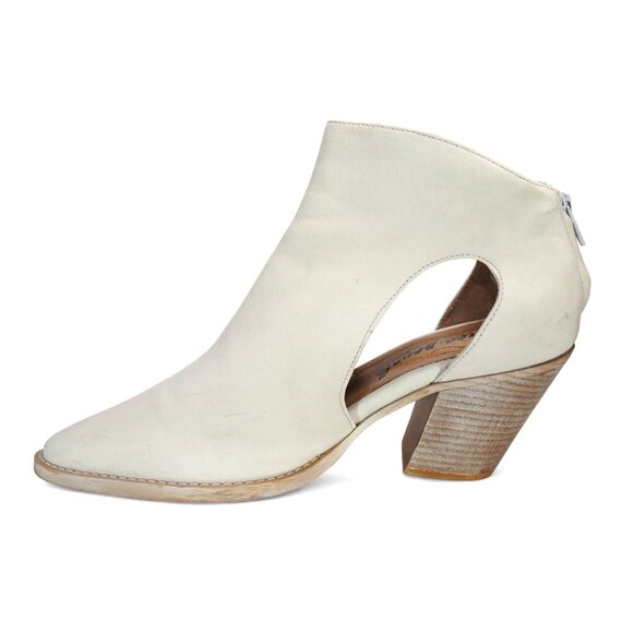 Free People Wilder Pointed Toe Ankle Booties Women's 8/38 Cream Nubuck Leather - Picture 6 of 11
